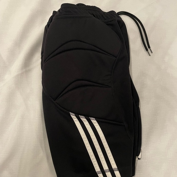 Adidas Goalkeeper Padded Shorts - Picture 2 of 5
